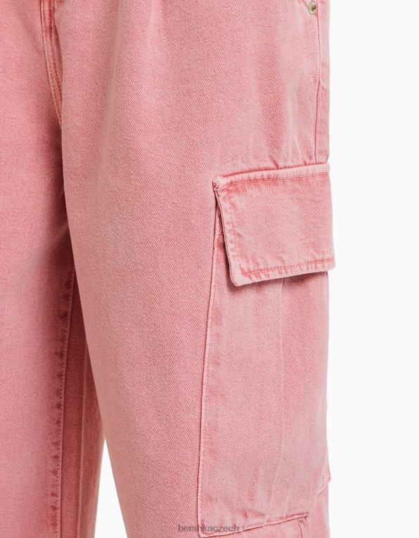 ženy Bershka cargo kalhoty balonového střihu P88441360 oblečení růžový