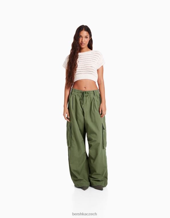 ženy Bershka široké objemné cargo kalhoty P88441361 oblečení khaki