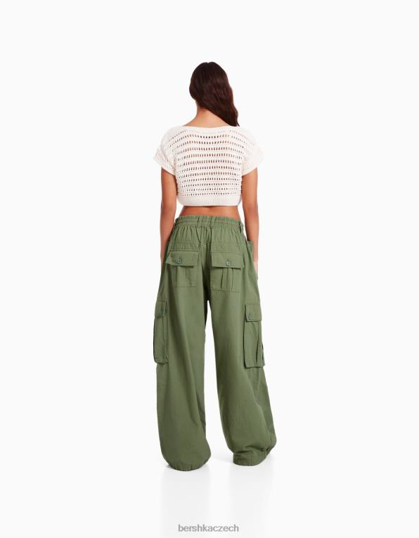 ženy Bershka široké objemné cargo kalhoty P88441361 oblečení khaki