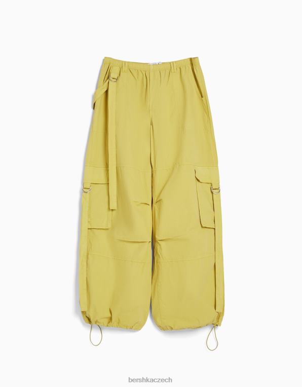 ženy Bershka keprové chobotnicové cargo kalhoty P88441328 oblečení zelená