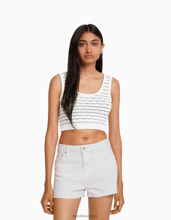 ženy Bershka komfortní keprové šortky s ohrnovacím lemem P88441696 oblečení bílý
