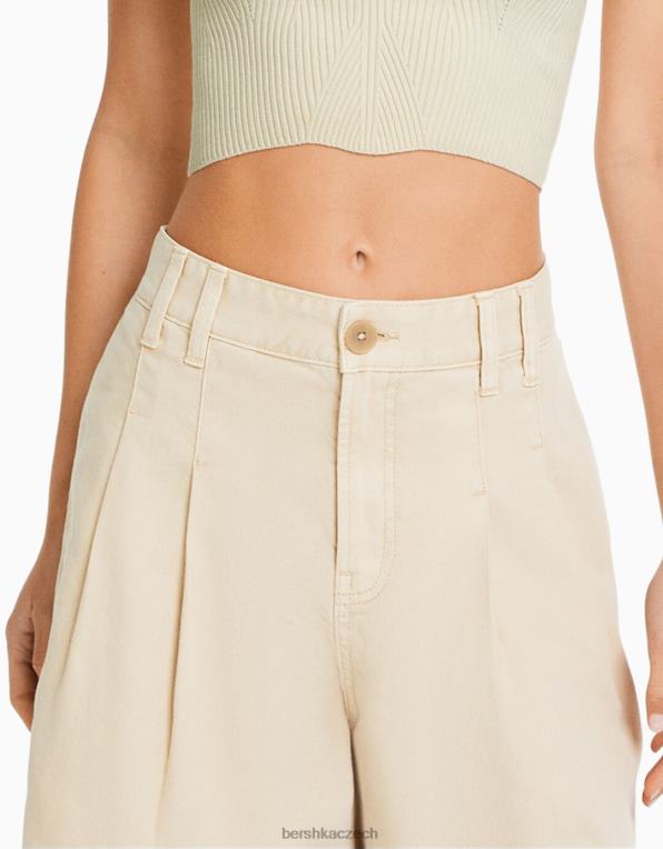ženy Bershka plisované džínové bermudy P88441680 oblečení krém