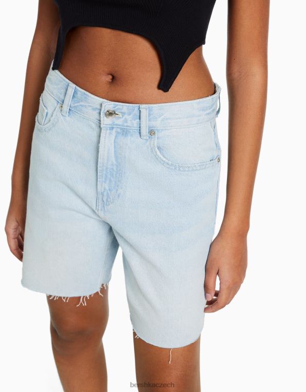 ženy Bershka vintage džínové bermudy P88441692 oblečení světle modrá