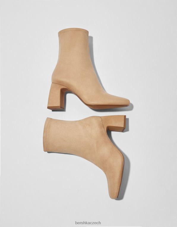 ženy Bershka vypasované kotníkové boty na vysokém podpatku P88442281 obuv velbloud