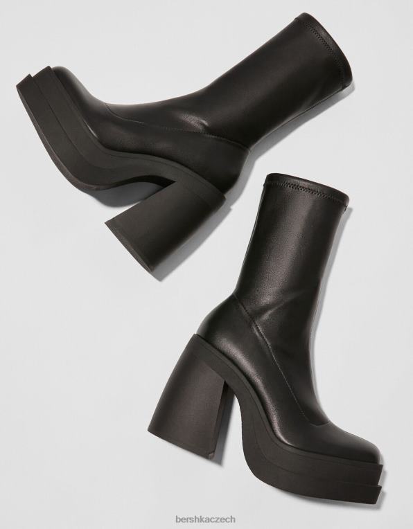 ženy Bershka vypasované kotníkové boty na vysokém podpatku P88442295 obuv Černá