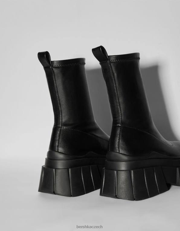 ženy Bershka vypasované boty na platformě P88442279 obuv Černá