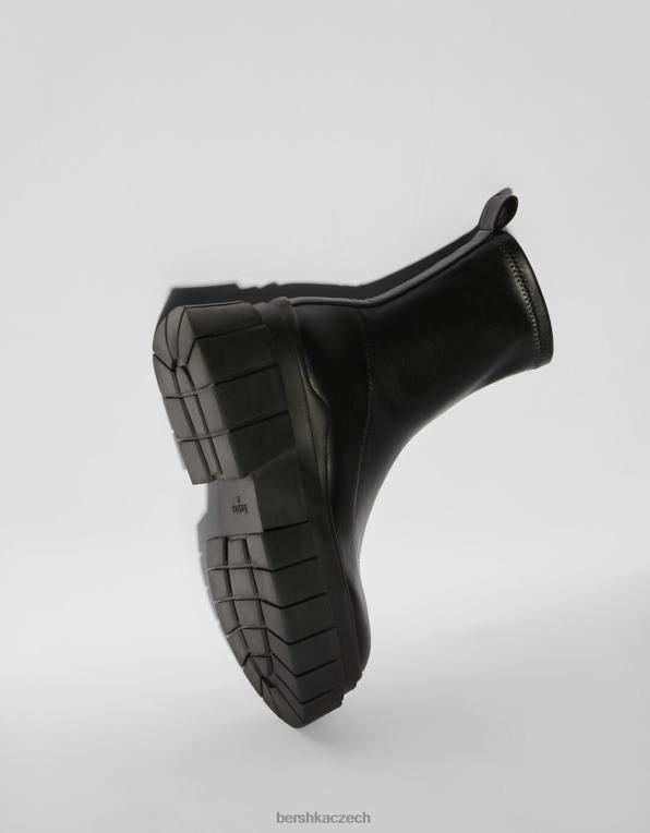 ženy Bershka vypasované boty na platformě P88442279 obuv Černá