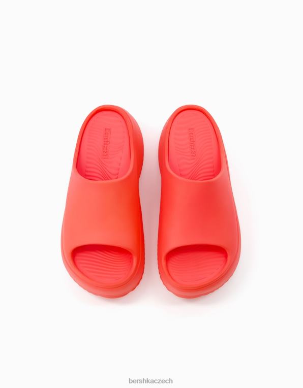 ženy Bershka pogumované sandály na platformě P88442224 obuv Červené