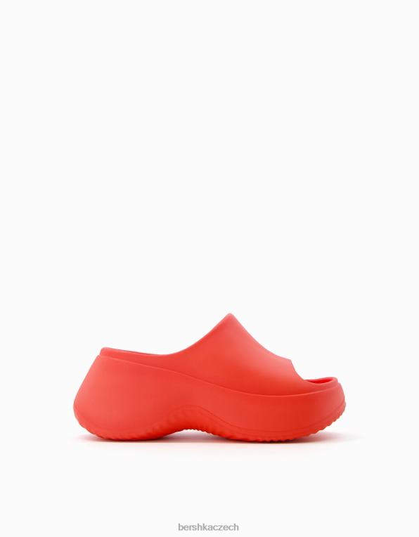 ženy Bershka pogumované sandály na platformě P88442224 obuv Červené