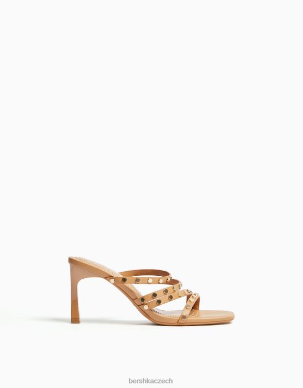 ženy Bershka sandály na vysokém podpatku s cvočky P88442140 obuv písek