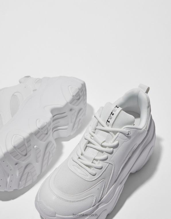 ženy Bershka tenisky s kontrastní síťovinou a xl podrážkou P88442098 obuv bílý