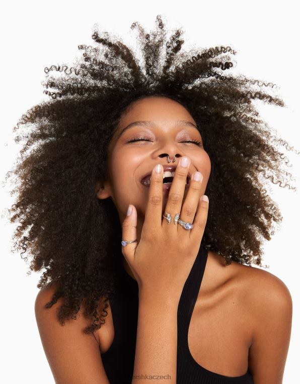 ženy Bershka sada 9 prstenů, některé s drahými kameny P88442467 Příslušenství stříbrný