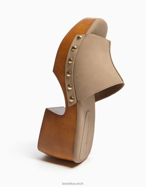 ženy Bershka dřeváky na vysokém podpatku s cvočky P88442040 oblečení písek