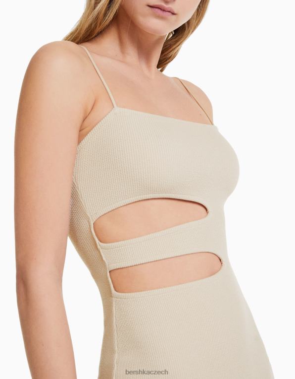 ženy Bershka minišaty na ramínka s vykrojeným detailem P8844229 oblečení velbloud