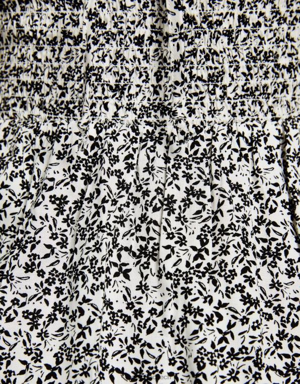 ženy Bershka mini šaty s ohlávkou na krku P8844269 oblečení bílý černý