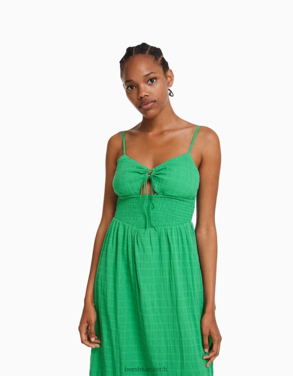 ženy Bershka páskové midi šaty s průstřihem a volány P8844139 oblečení zelená