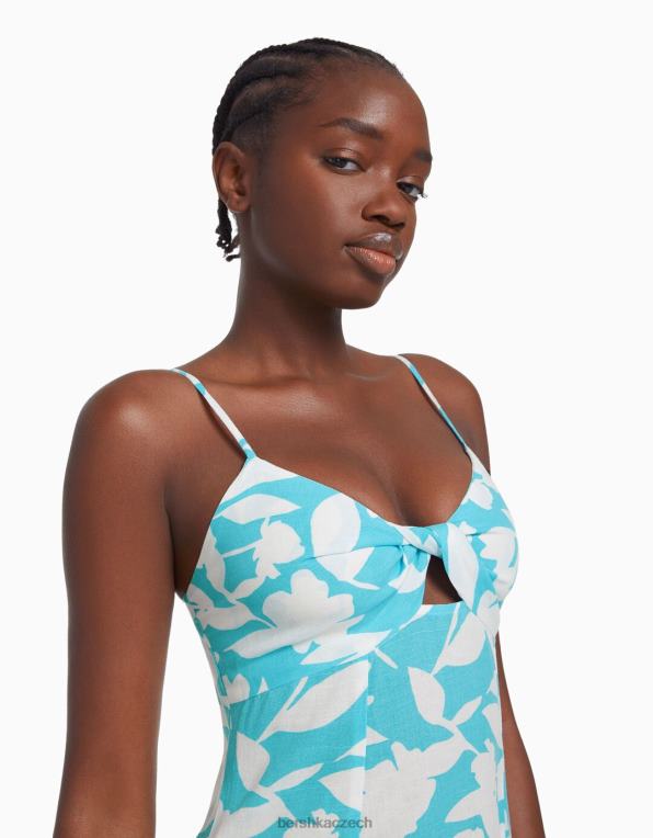 ženy Bershka páskové minišaty ze směsi lnu s uzlem P884473 oblečení světle modrá