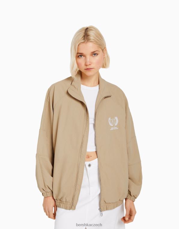 ženy Bershka nylonová větrovka P88441121 oblečení velbloud