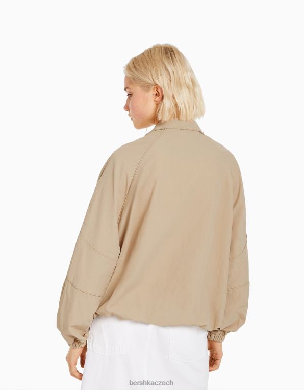 ženy Bershka nylonová větrovka P88441121 oblečení velbloud