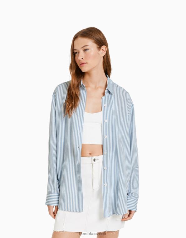 ženy Bershka oversize plátěná košile s dlouhým rukávem P8844902 oblečení světle modrá