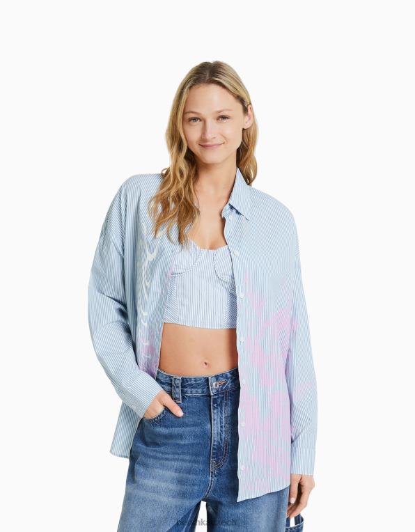 ženy Bershka pruhovaná popelínová košile s dlouhým rukávem P8844941 oblečení světle modrá