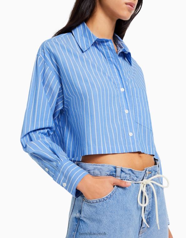 ženy Bershka zkrácená popelínová košile s dlouhým rukávem P8844931 oblečení světle modrá