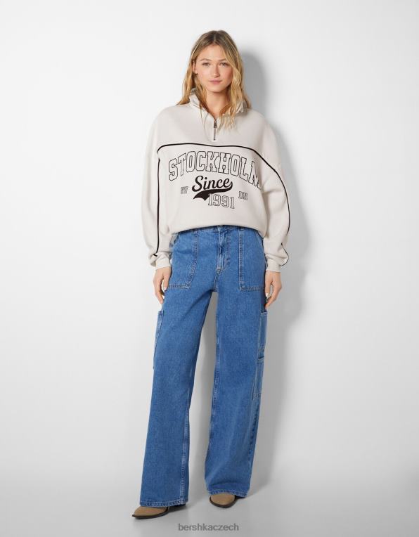 ženy Bershka mikina s vysokým krkem na zip s potiskem P88441230 oblečení špinavě bílé