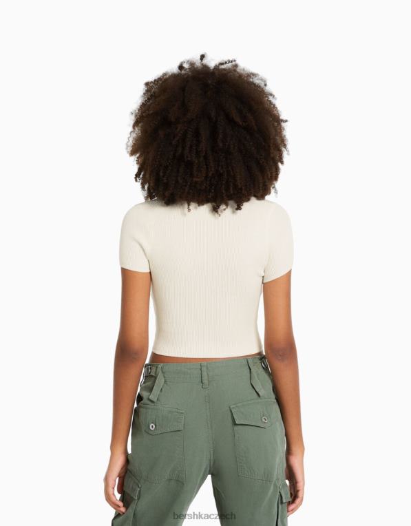 ženy Bershka pletený svetr s krátkým rukávem se srdíčkovým výstřihem P8844994 oblečení krém