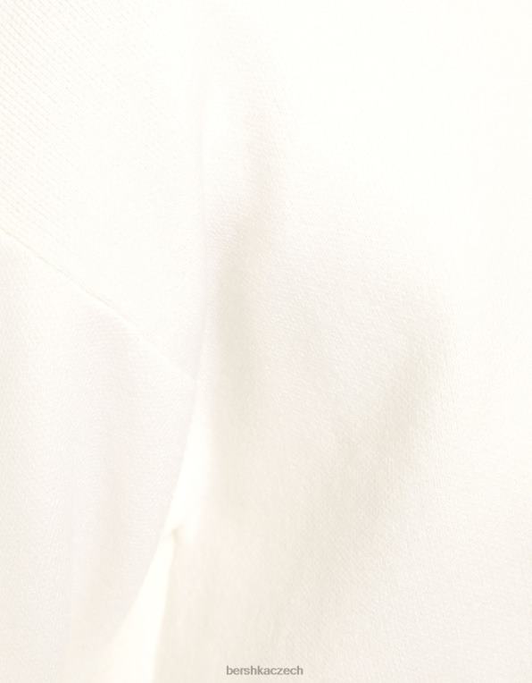 ženy Bershka pletený svetr s výstřihem P88441077 oblečení bílý