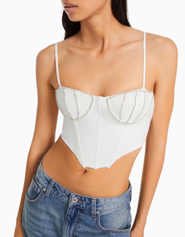ženy Bershka top s výstřihem zdobeným kamínky P8844727 oblečení bílý