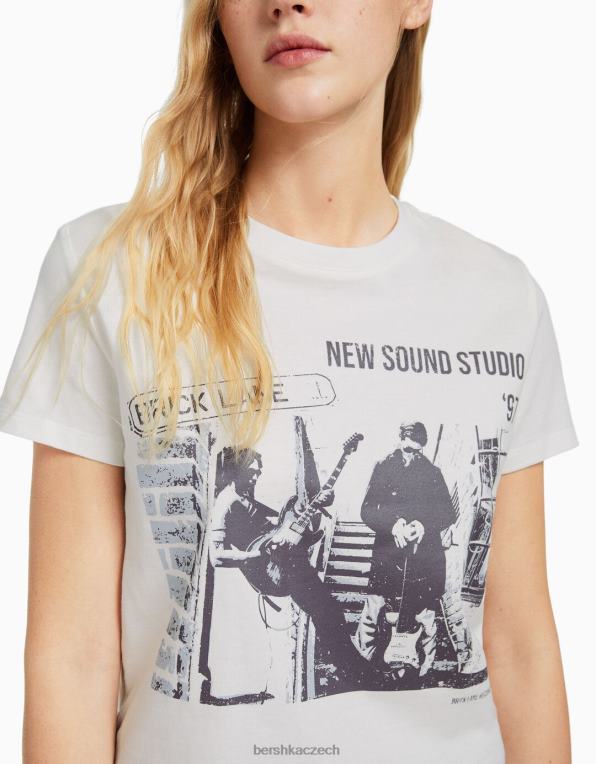 ženy Bershka obyčejné tričko s grafickým potiskem P8844503 oblečení špinavě bílé