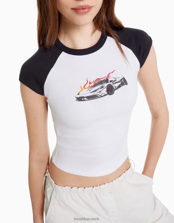 ženy Bershka potištěné tričko s krátkými raglánovými rukávy P8844388 oblečení bílý černý
