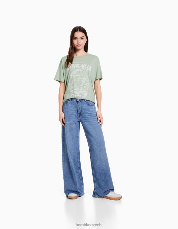 ženy Bershka tričko s krátkým rukávem a potiskem P8844505 oblečení zelená