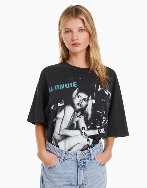 ženy Bershka tričko s krátkým rukávem s potiskem blondie P8844552 oblečení Černá
