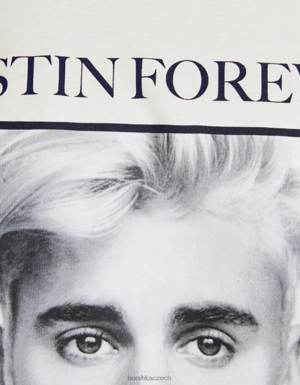 ženy Bershka tričko s krátkým rukávem s potiskem justin bieber P8844325 oblečení špinavě bílé