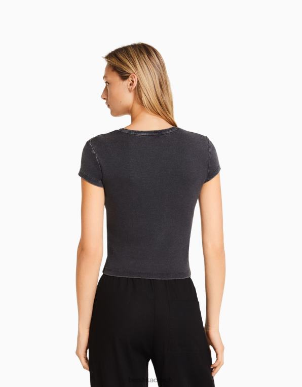 ženy Bershka vypasované tričko s krátkým rukávem P8844478 oblečení Šedá